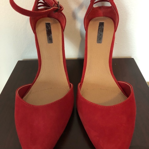 Tahari red ankle strap heels size 8 - NEW - Picture 2 of 4